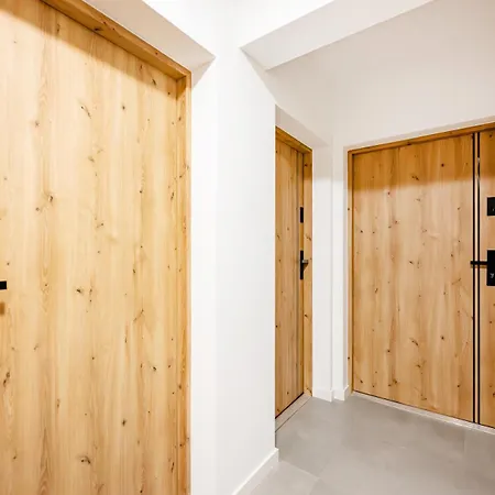 Legnicka 65 * 브로츠와프